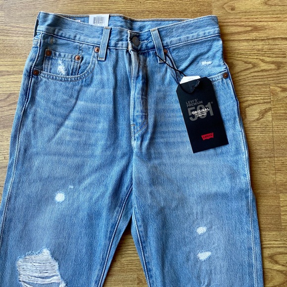 Levi's 501 High Waist Ripped Crop Straight Jeans - Picture 5 of 12